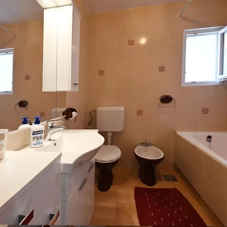 Apartments Majapaula Slatine Room photo