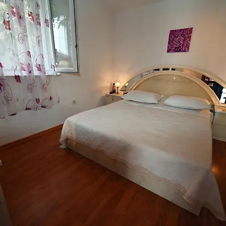 Apartments Majapaula Slatine Room photo