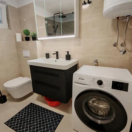 Apartments Majapaula Slatine Room photo