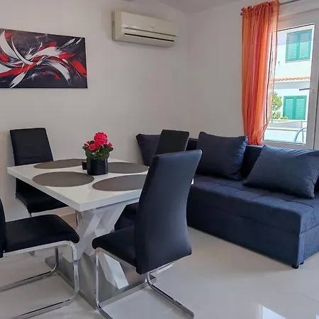 Apartments Majapaula Slatine Room photo